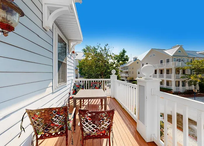 Sunset Island - Beachside Mews 1 & 2