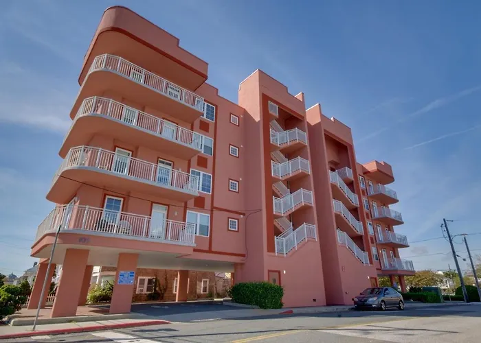 Americana Princess Suites/Condos