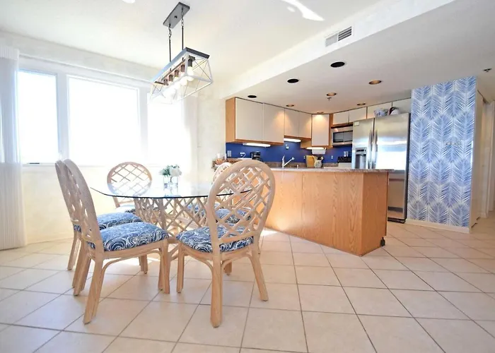 Sungate 401 Condo