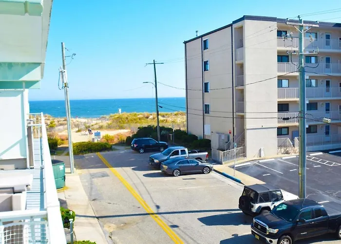 Surfwood 203 Condo