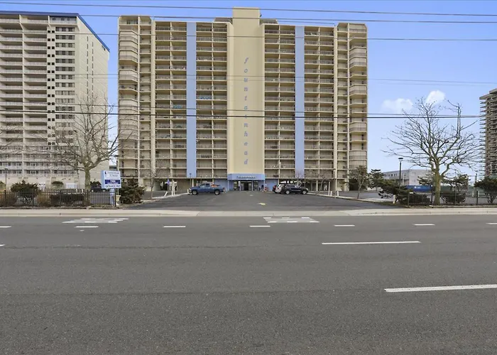 Fountainhead Towers 1606