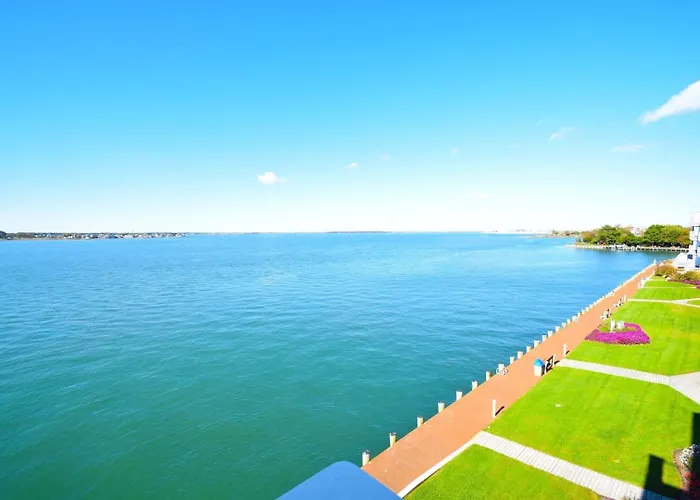 Harbour Island 303L Condo