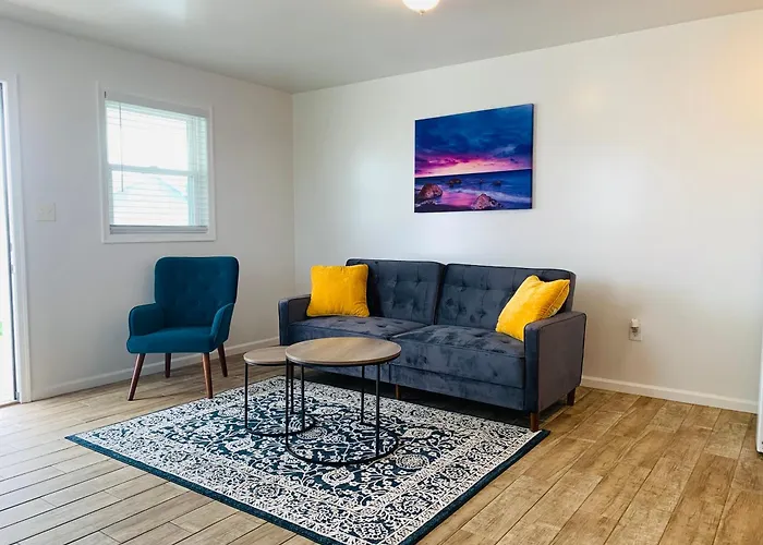 Blue Diamond Apt Unit 4 Judlee Ave