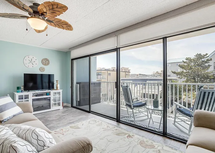 Stroll To Shore! Condo W/ Balcony In Ocean City
