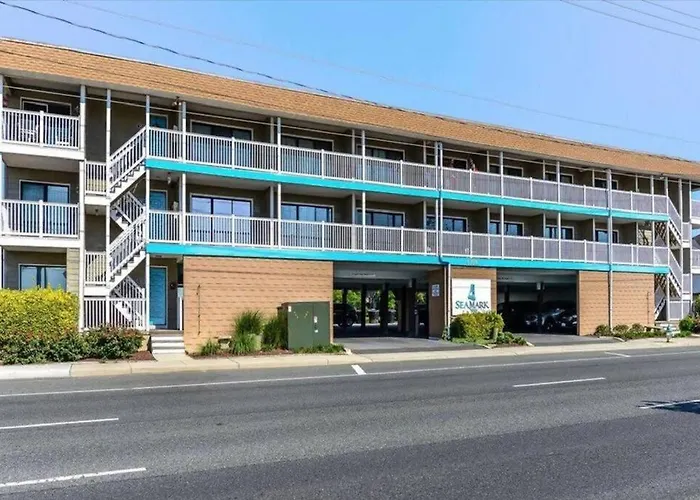 Beautiful 2Br/2Ba Condo With 2 Private Balconies!