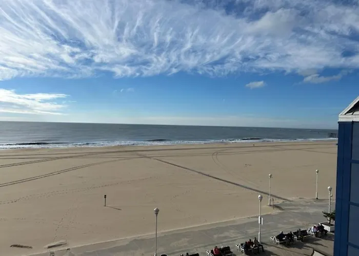 Direct Oceanfront On The Boardwalk At 1St Street, Kitchen, Pool, Gym, Parking