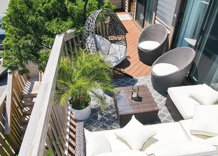 Luxury 2Bd Condo Walk To Beach Pool&Tennis Court