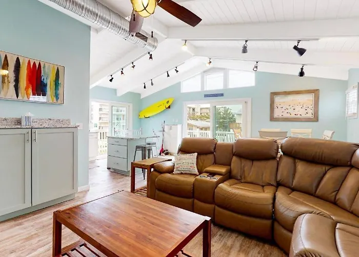 The Orange Crush - 5Br Beachfront Family Retreat