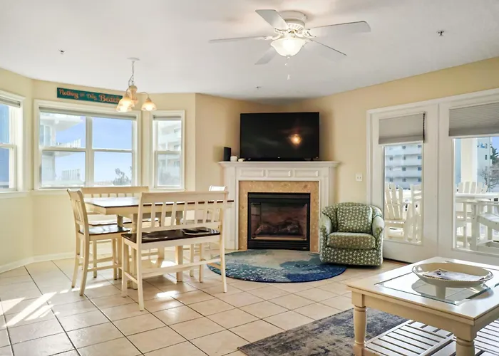 Spacious 4-Bedroom Ocean Block Townhouse In Ocean City, Perfect For Families & Group Trips