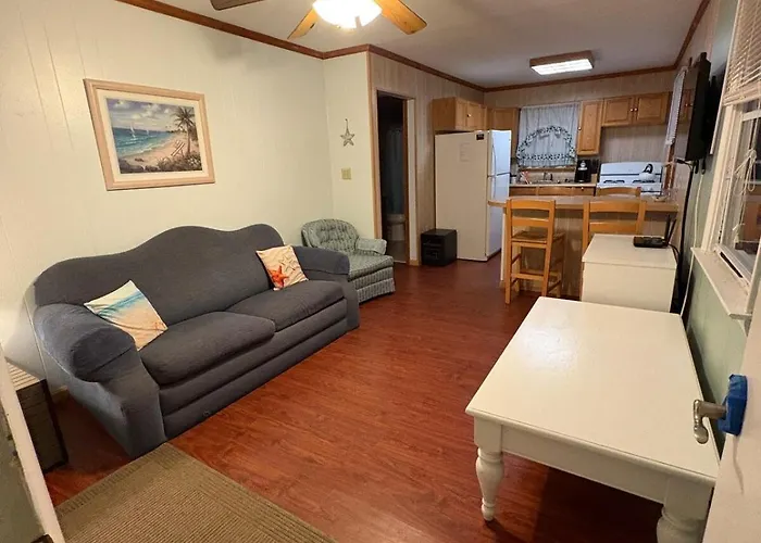 Lovely 26Th Street Bayside Garage Apt