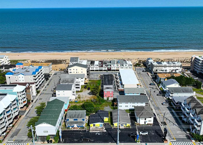 Family-Friendly Beach Home Steps From The Ocean In Ocean City