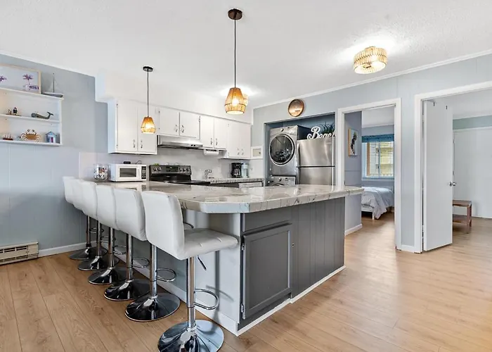 Ocean Block 3-Bedroom Condo With Panoramic Views In Ocean City