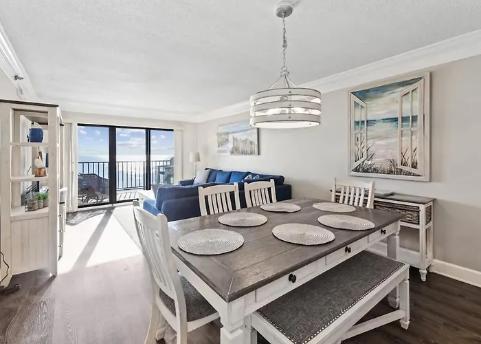 Luxe Oceanfront Escape Private Balcony & Wet Bar