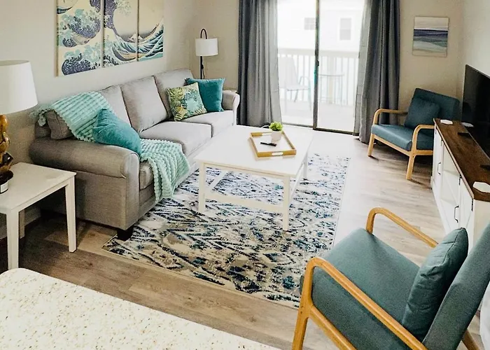 Renovated Oc Condo Walk To Beach Pool & Park