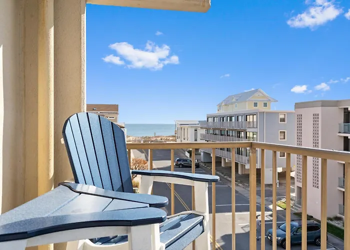Oceanview Condo On 44Th St 3Br2Ba Balcony Views Of Sunrise & Sunset Pool