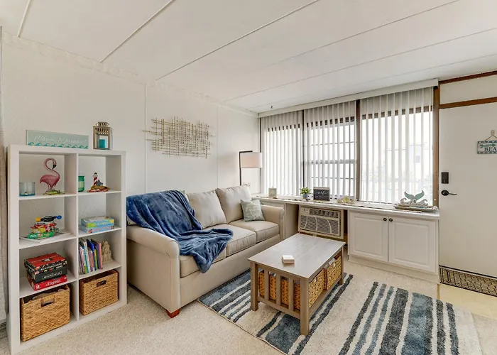 1 Block To Beach! Ocean City Condo W/ Pool Access