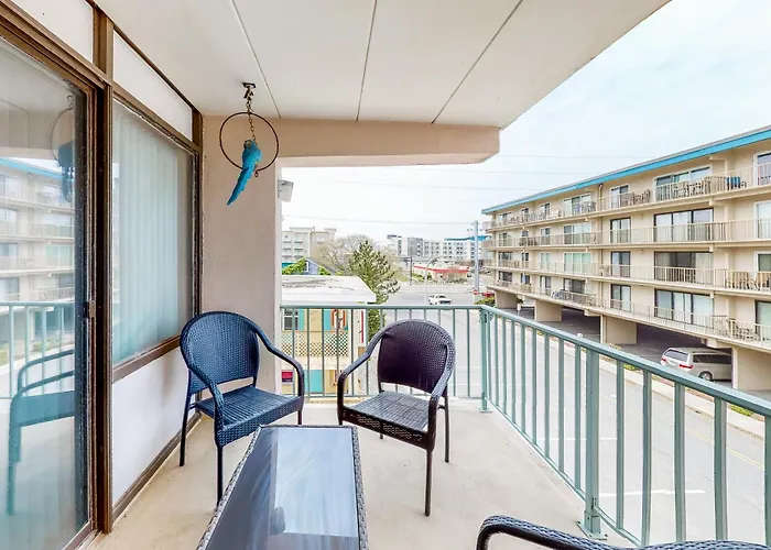 Beach House 307