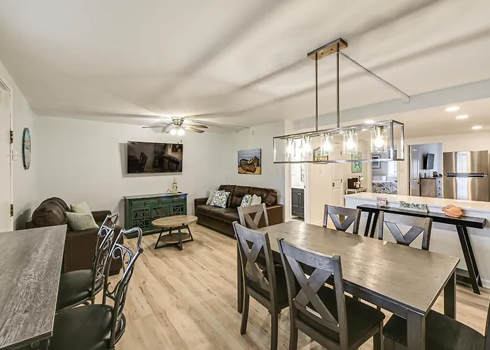 Steps To Maryland Beach! Condo W/ Furnished Patio