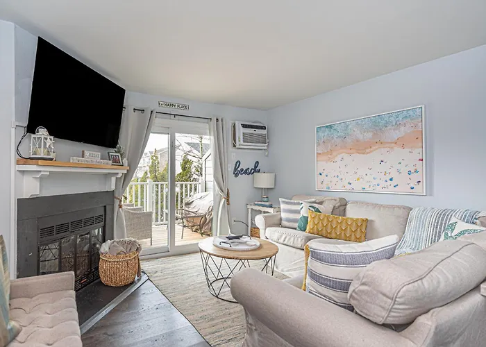 Spacious 3Br Townhouse With Pool
