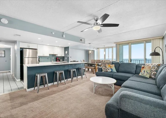Direct Ocean Front 3 Bedroom Condo In Quay With Indoor & Outdoor Pools!