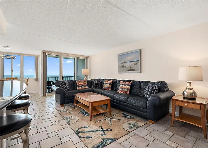 3 Bedroom Direct Oceanfront Condo In Quay With Indoor & Outdoor Pools!