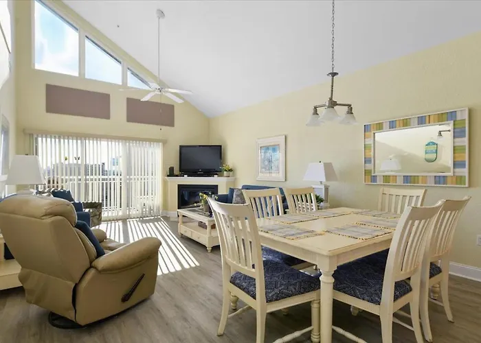 Spacious 3 Bedroom Bayside Condo In Sunset Beach With Outdoor Pool!