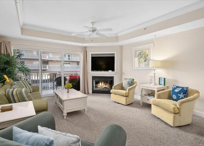 Beautiful 3 Bedroom Sunset Beach Condo With Outdoor Pool!