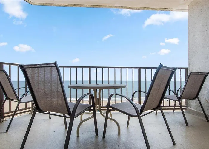 Beautiful 2 Bedroom Plaza Condo With Outdoor Pool!