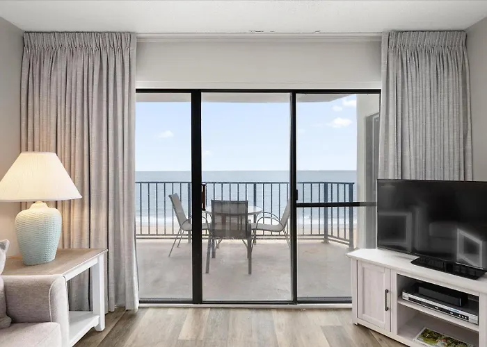 Family Friendly Ocean Front 2 Bedroom Plaza Condo With Indoor & Outdoor Pool!