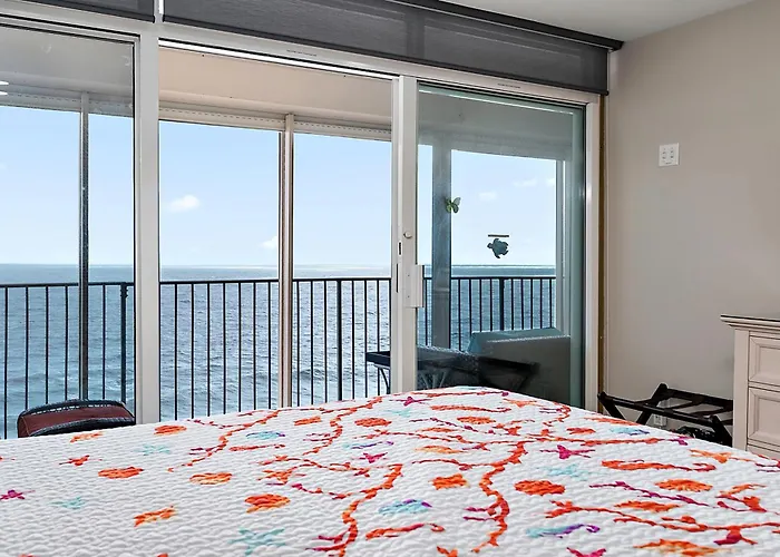 English Towers-Direct Ocean Front Views From Your Private Balcony And Renovated Condo !