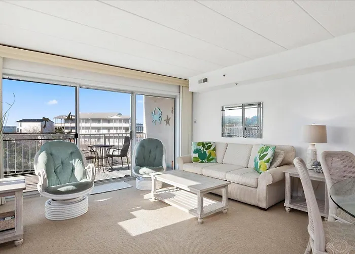 Beautiful 3 Bed At Triton'S Trumpet With Bay View!