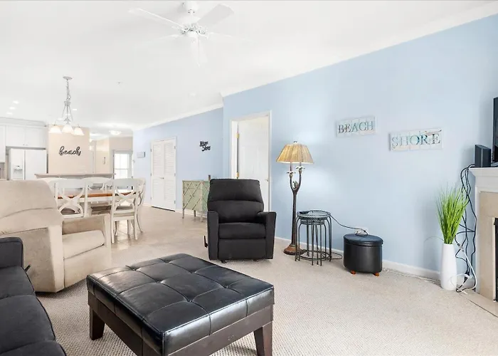 3 Bedroom Sunset Island Condo With Outdoor Pool & Private Beach!