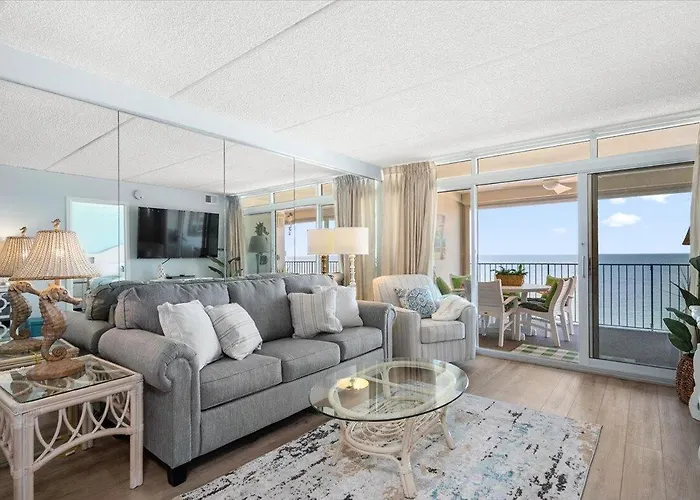 English Towers-Picturesque Ocean Views In This 2 Bedroom Condo With Indoor Pool!