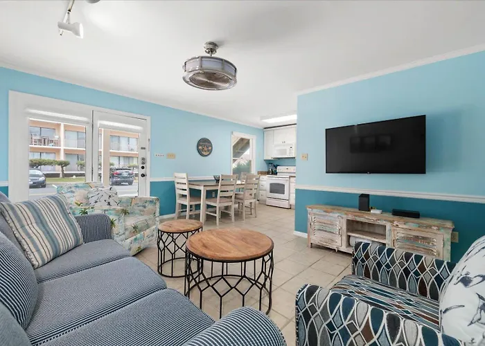 3 Bedroom Pet Friendly Oceanblock Condo!