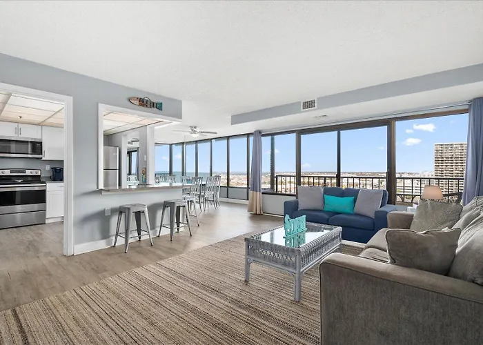 2 Bedroom Luxury Condo With Side Ocean Views & Indoor Pool