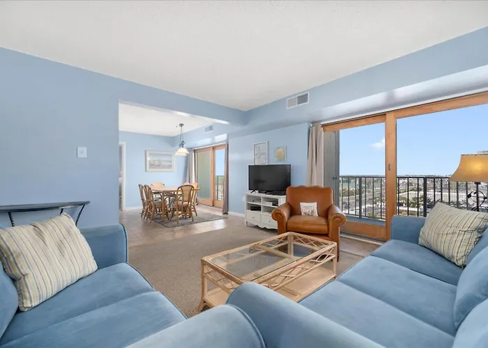 Spacious 2 Bedroom At 9400 Building With Outdoor Pool And Ocean Views