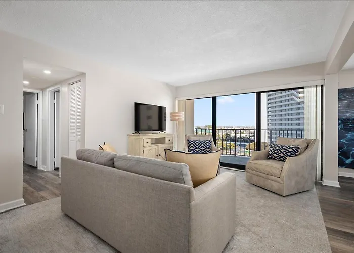 Stunning Oceanfront 2 Bedroom With Outdoor Pool!