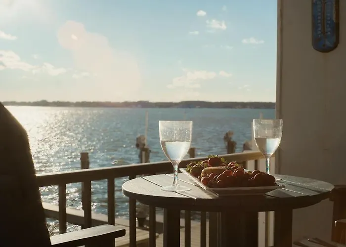 Bayfront Bliss Your Waterfront Getaway