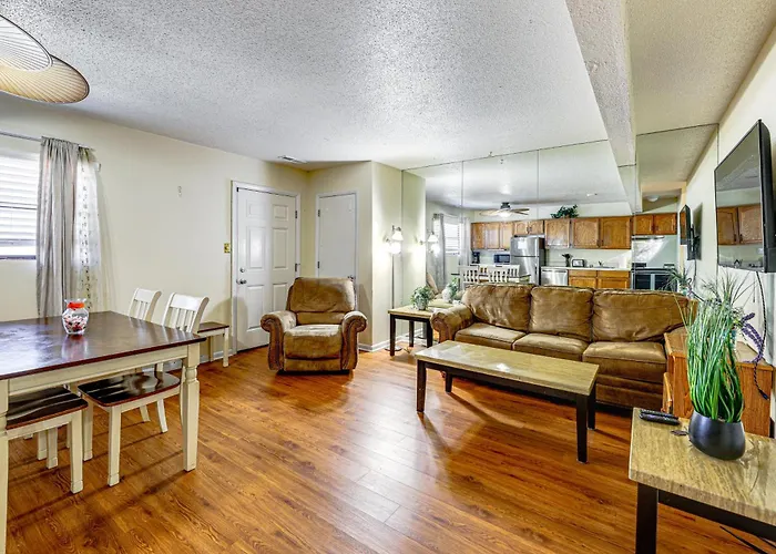 Walk To Ocean City Beach! Cozy Couples Retreat