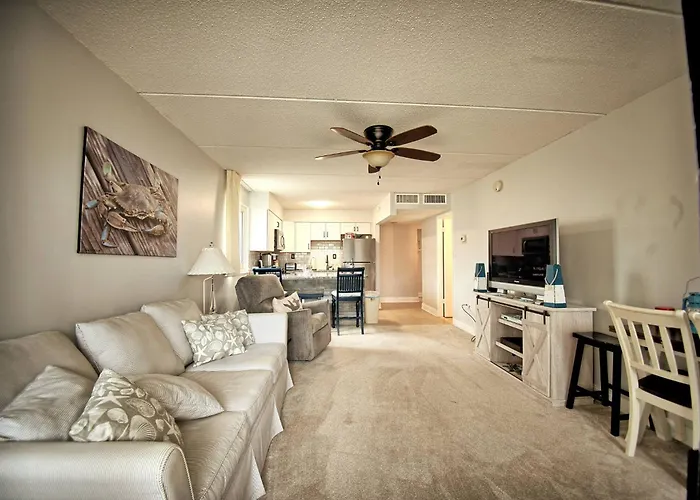 ☀️ Enjoy The Beachlife!! —>2Bed & 2Bath Condo ☀️