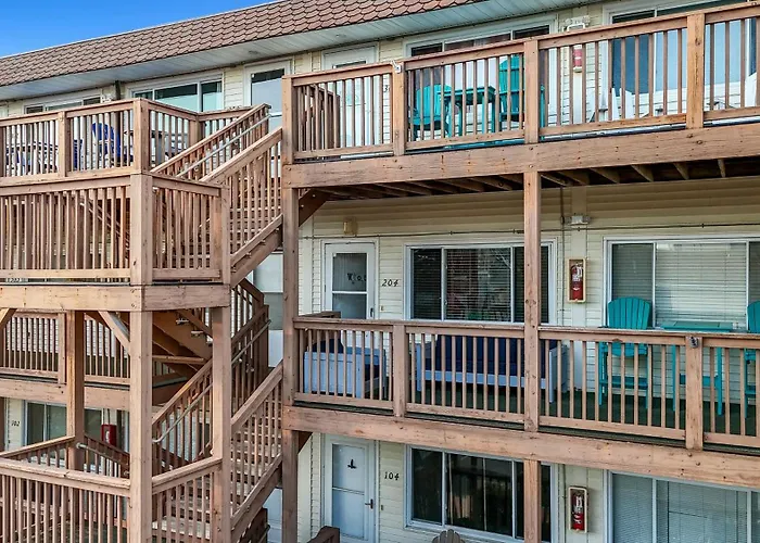 Spacious 2-Bedroom Ocean Block Condo In North Ocean City Steps To The Beach