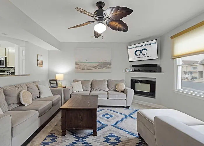 Captain Quarters 3Br Townhome