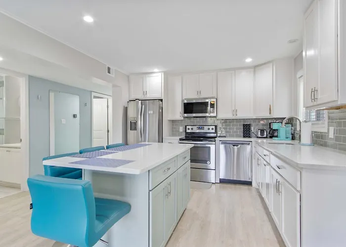 110A Newport Bay