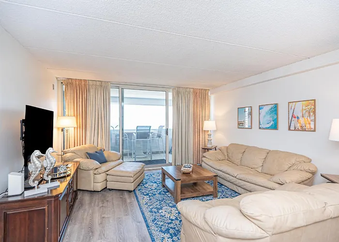 Oceanfront 15Th Floor Condo With Balcony & Pool