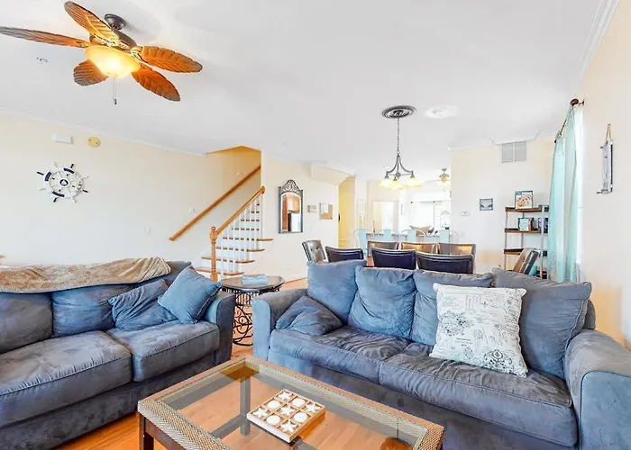 Saint Louis Ave, Unit D