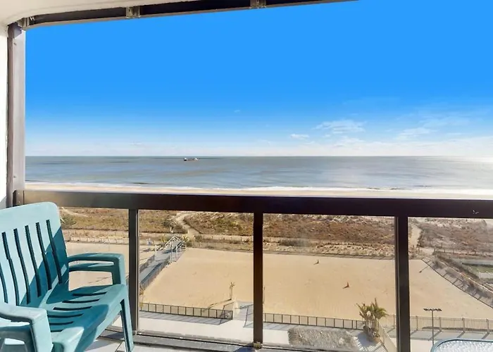 Golden Sands 713