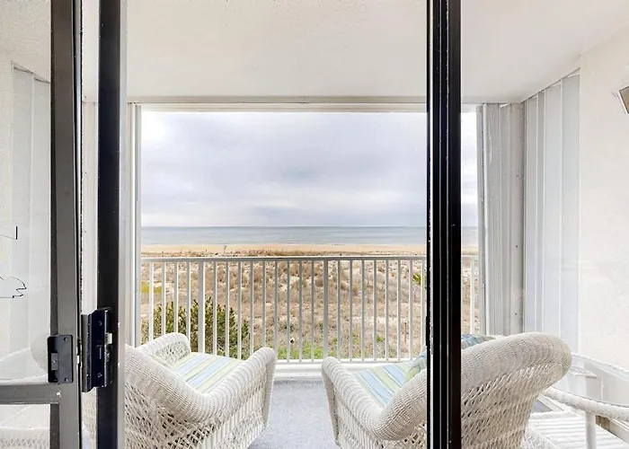 Breakwater II 302