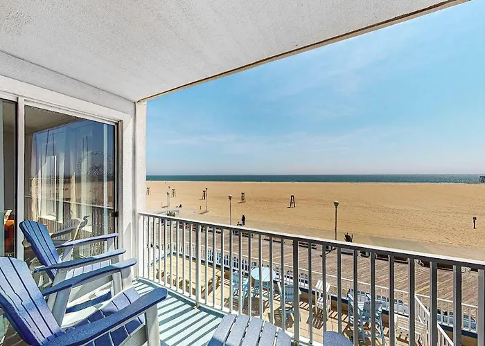 Belmont Towers 305