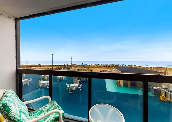 Golden Sands 113