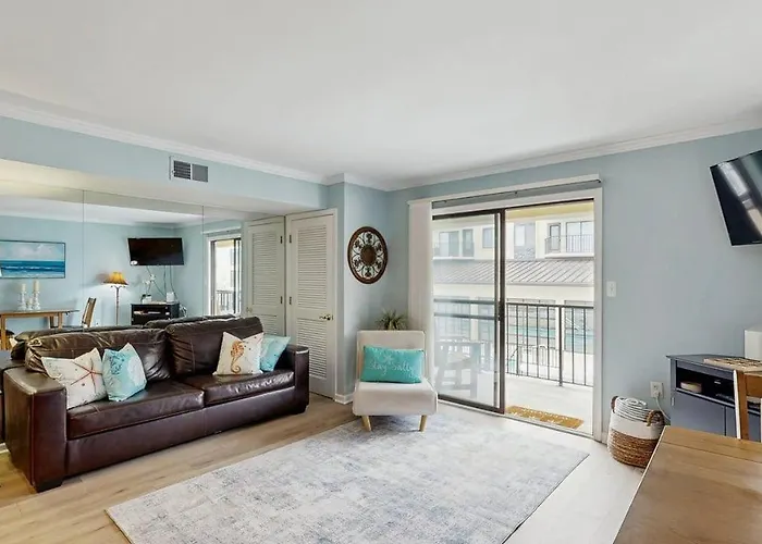Ocean View Condo On Beach Block With Ac Walking Distance To Beaches